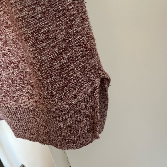 Old Navy Burgundy Turtleneck Sweater - Picture 4 of 4